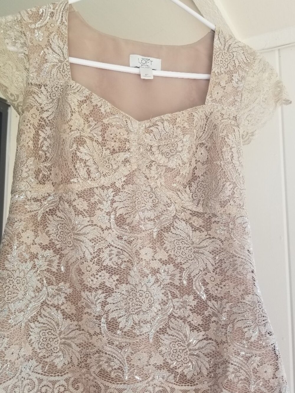 ANN TAYLOR LOFT METALLIC LACE CAP SLEEVED BLOUSE TOP SZ 6P (Small)